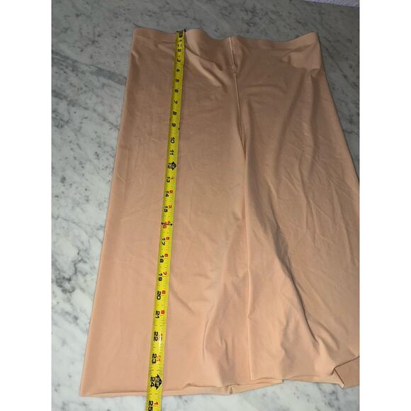 Spanx Thinstincts Shorts Body Shaper 3XL Beige Excellent Condition 10006P - Picture 4 of 8